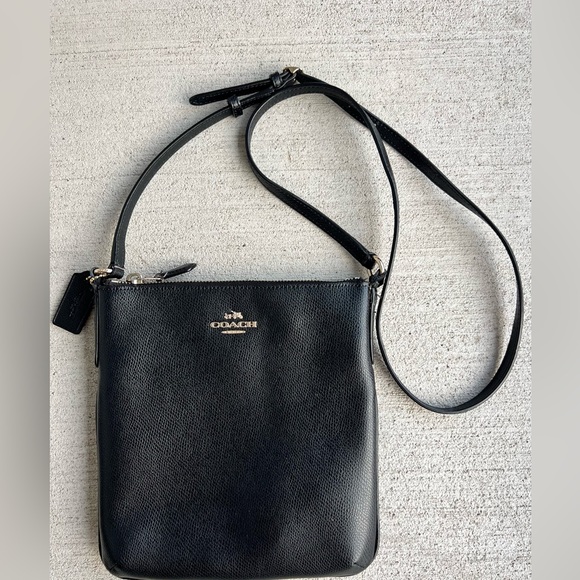 Coach Handbags - Coach Crossbody Bag – Black Pebbled Leather – Gold Hardware – Authentic